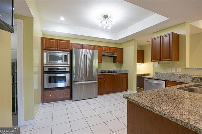 Building Photo - 3275 Lenox Rd NE