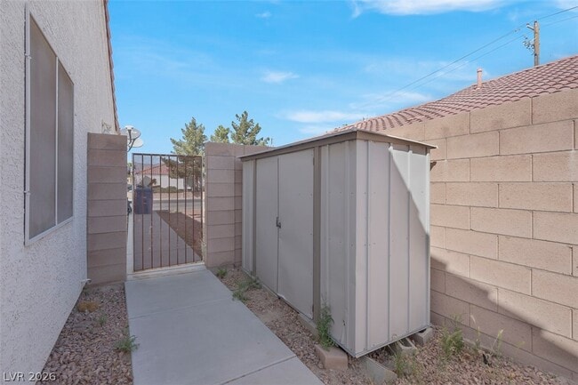 Building Photo - 2007 Mountain Sunset Ave