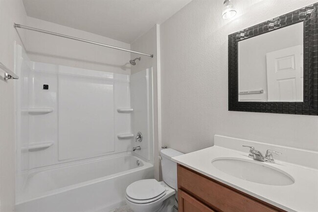 Building Photo - 240 Nectar Dr