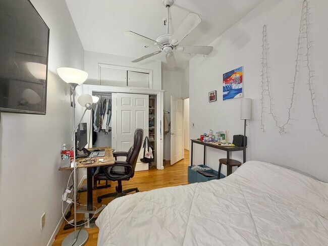 Building Photo - 41 1st St