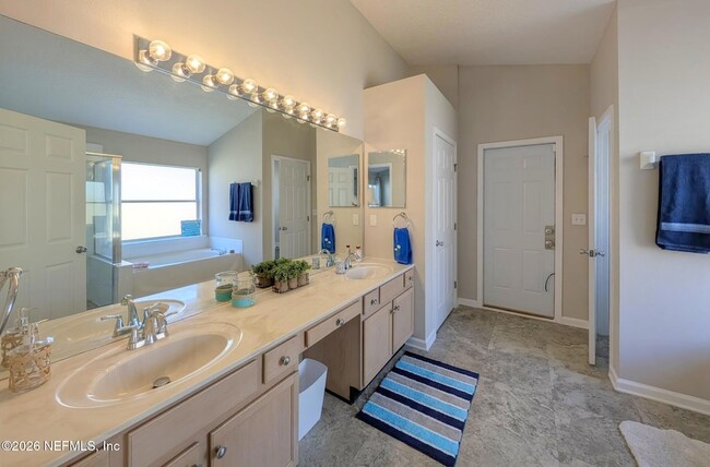 Building Photo - 12985 Harborton Dr