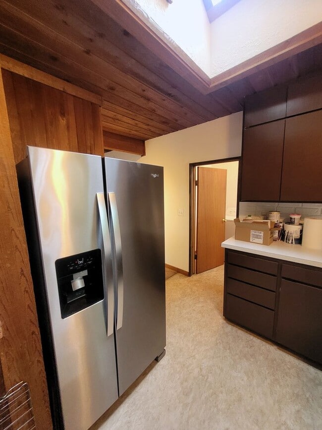 Building Photo - Cabin Style Home, 2 Bedroom - Bellingham, Toledo St
