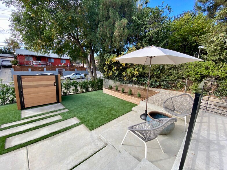 Veggie Garden - 5237 Irvington Pl