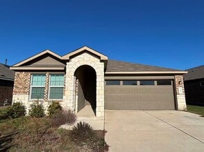 Building Photo - 340 Escondido Cir