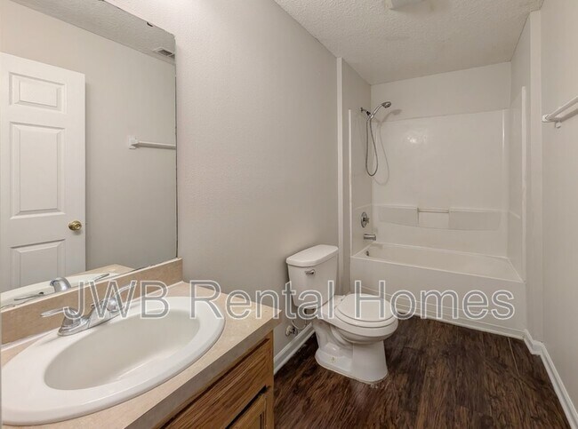 Building Photo - 7730 Eaton Ave
