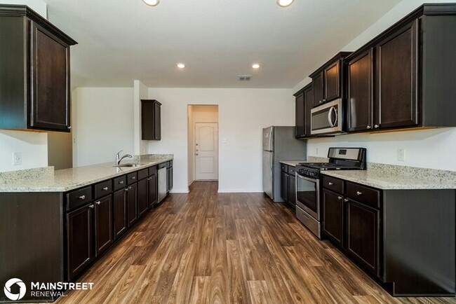 Building Photo - 4167 River Legacy