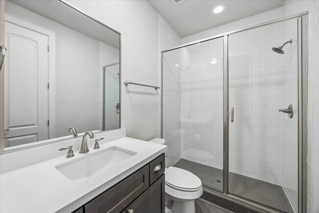 Building Photo - 1033 Ashland St