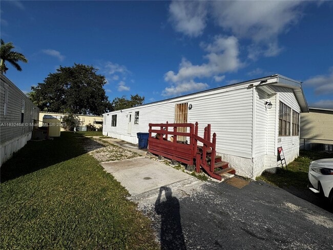 Building Photo - 35250 SW 177th Ct