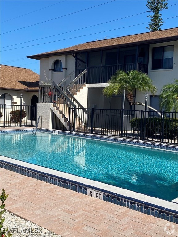 Building Photo - 151 Cape Coral Pkwy W