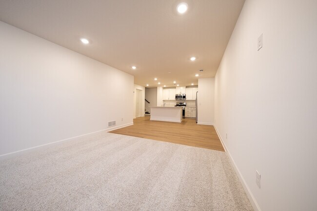 Building Photo - 21715 Denton Ave