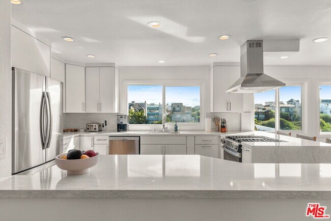 Building Photo - 29 Lighthouse St