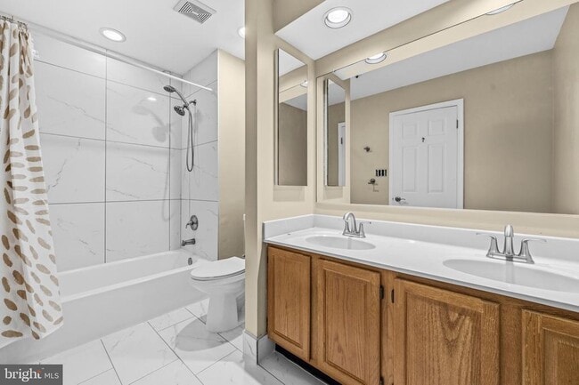 Building Photo - 6837 Malton Ct