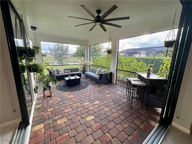 Building Photo - 3333 Hampton Blvd