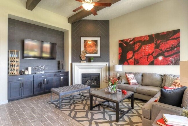 Building Photo - 17507 Cypress Hilltop Wy