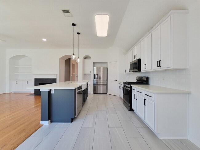 Building Photo - 8402 Major Blizzard Dr