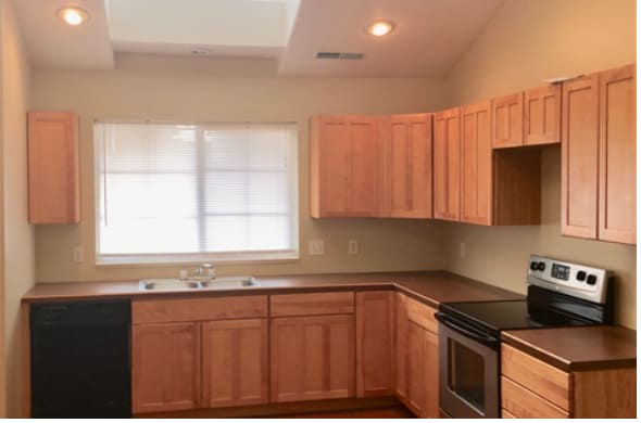 Building Photo - 540 E 450 N