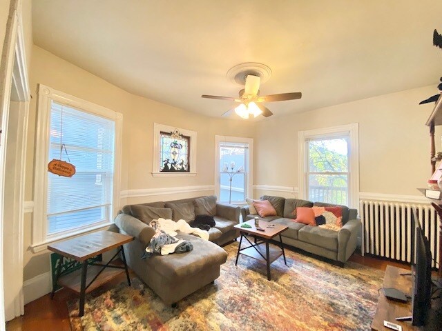 Building Photo - 89 Hillside St