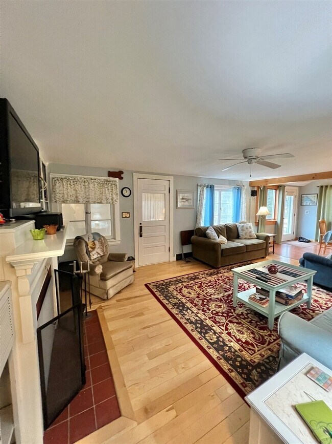 Building Photo - 42 Folly Rd