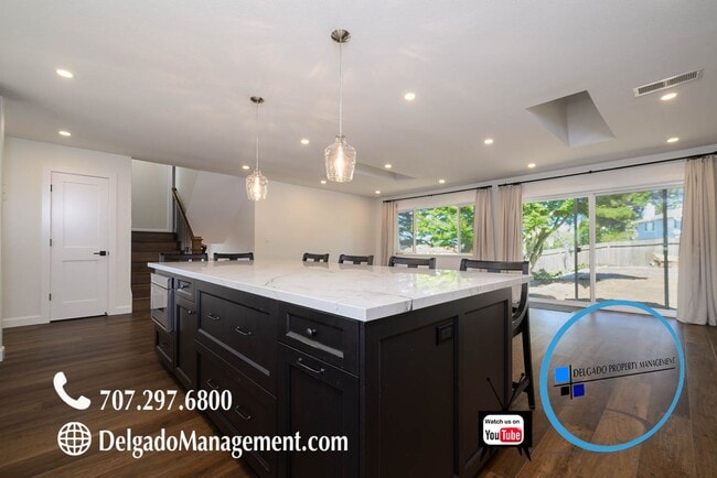 Building Photo - Lovely Benicia 4 Bedroom Home
