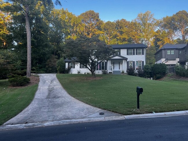 Building Photo - 3561 Duberry Ct NE