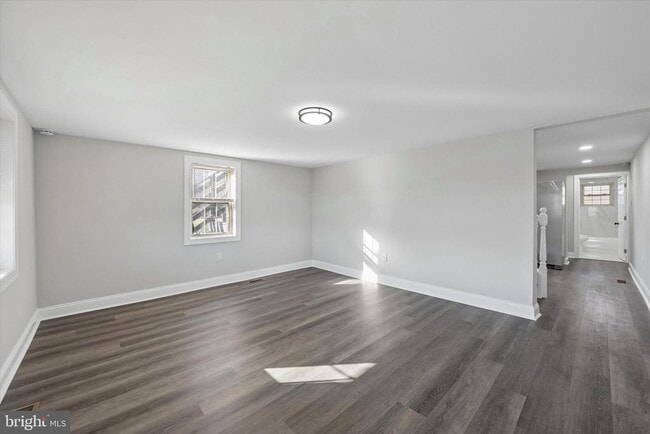 Building Photo - 635 Stanton Christiana Rd