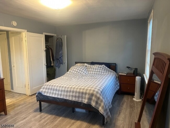 Building Photo - 19 Carpenter Terrace N