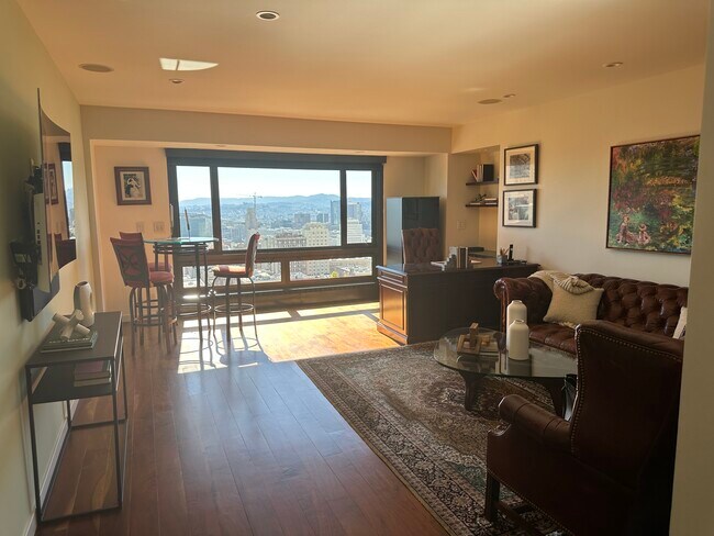 Building Photo - 1177 California St