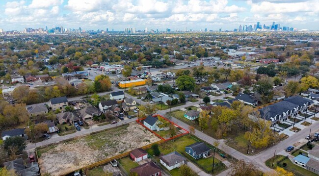 Building Photo - 4602 Ward St