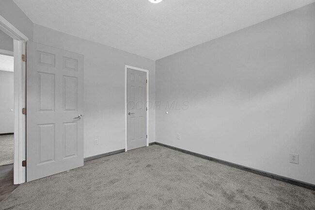 Building Photo - 53 Neil St