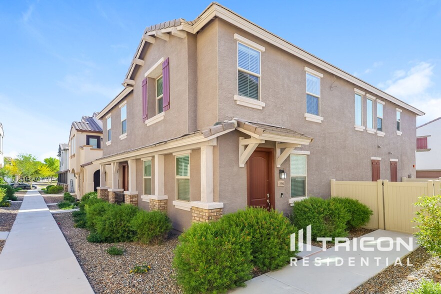 Primary Photo - 12584 W Lindbergh Dr