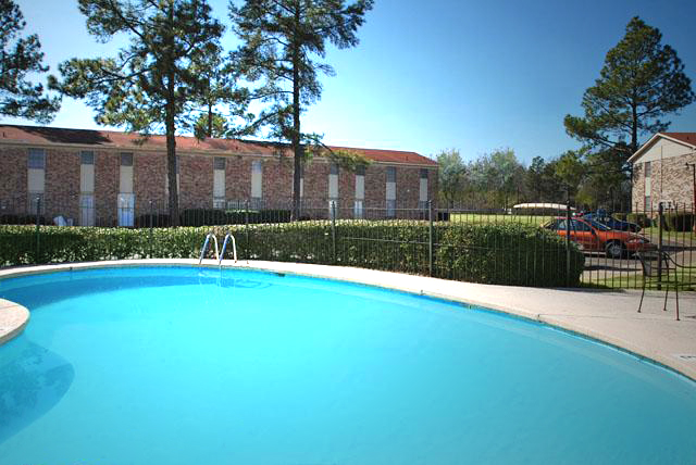 Colony Square Pool - Colony Square