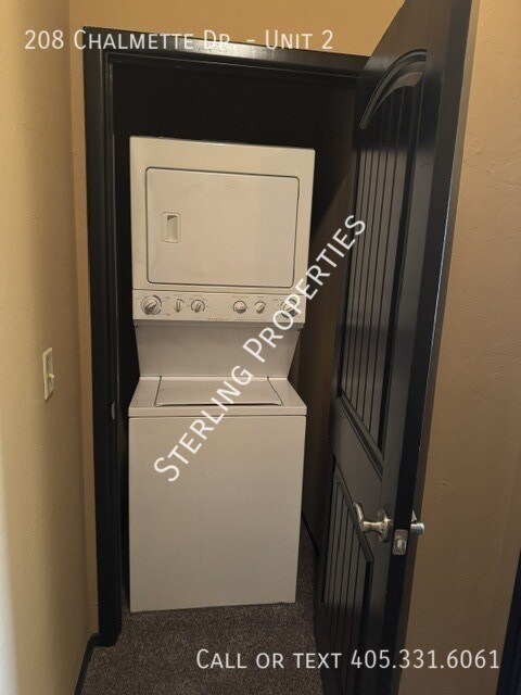 Building Photo - 208 Chalmette Dr