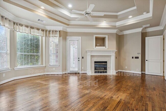 Building Photo - 5004 Seville Ln
