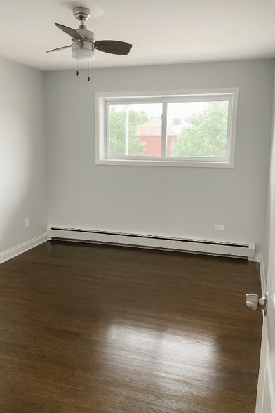 Building Photo - 2445 W 51st St