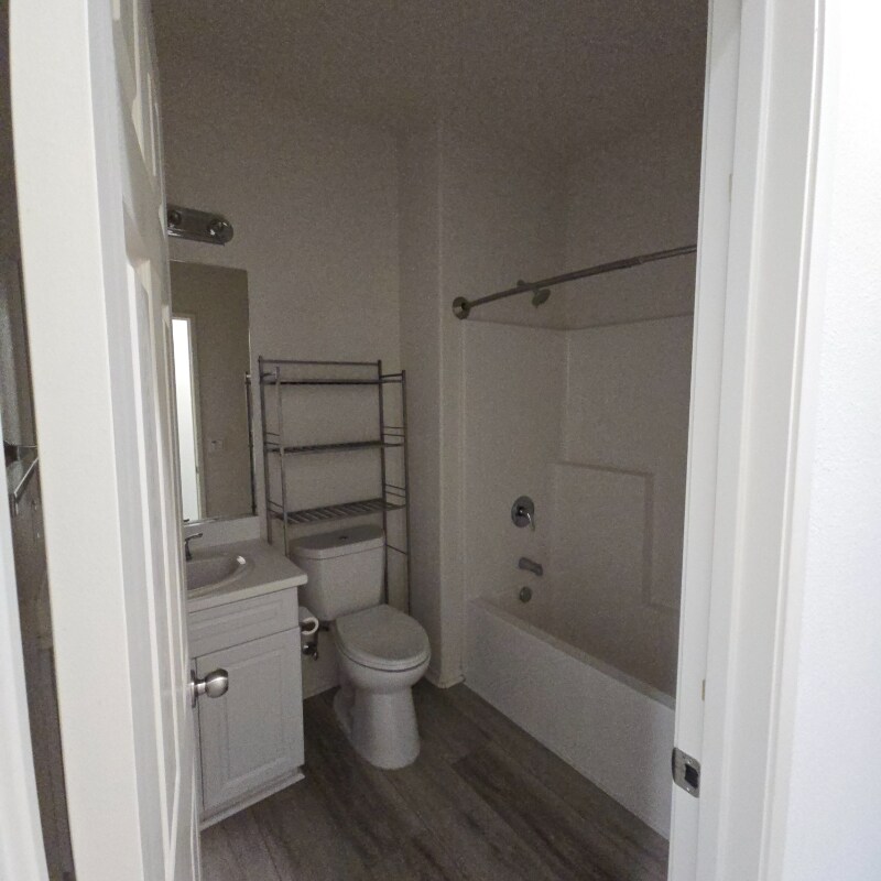 Building Photo - 631 Las Villas St