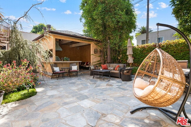 Building Photo - 2023 Parnell Ave