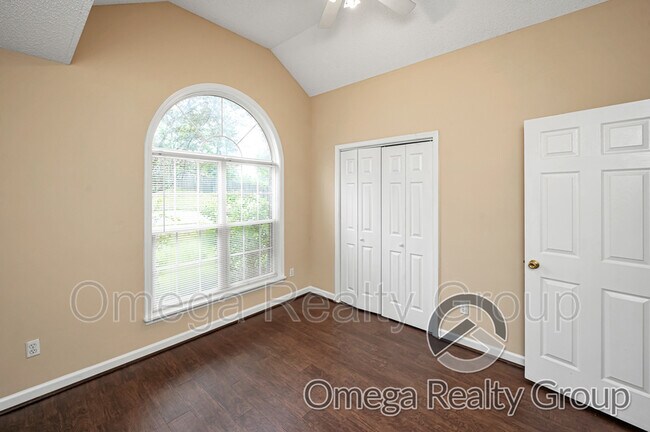 Building Photo - 5561 Heatherbrae Ln