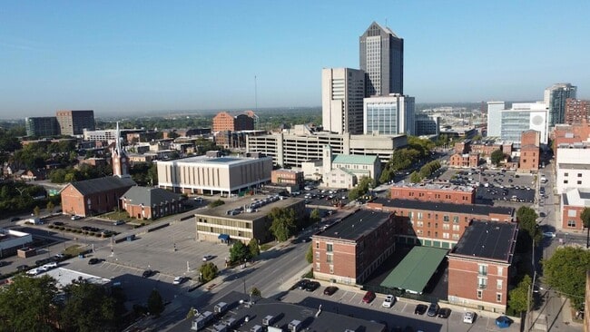 Building Photo - 120 E Mound St
