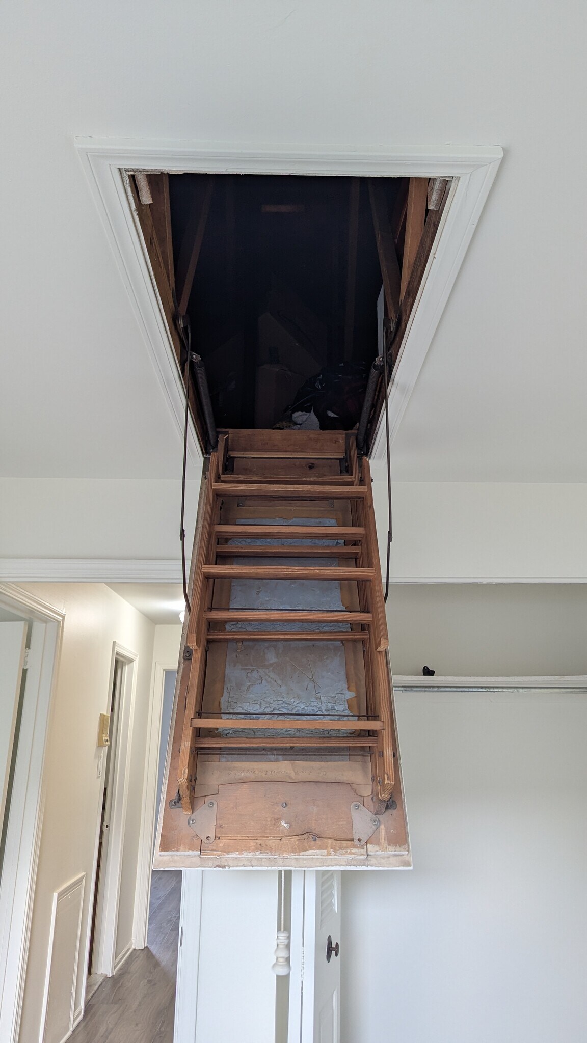 Storage Attic - 1718 Redwood Ct