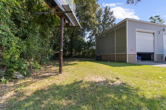 Building Photo - 4440 Spruill Ave