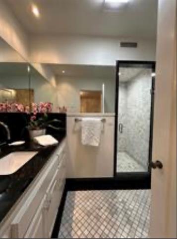 Building Photo - 4106 University Blvd