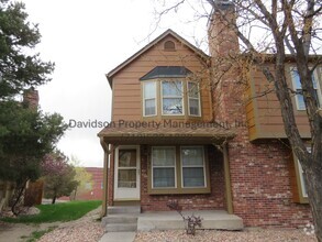 Building Photo - Cozy 2 Bedroom Condo in Rockrimmon