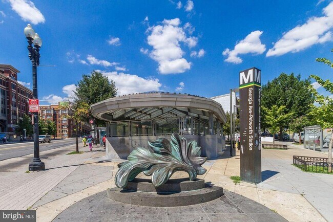 Building Photo - 4527 Georgia Ave NW