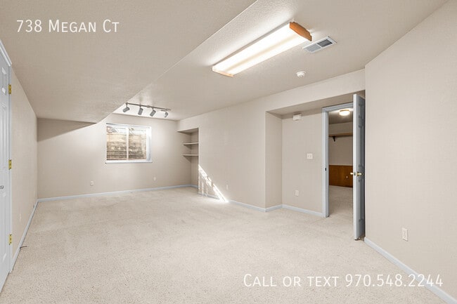 Building Photo - 738 Megan Ct