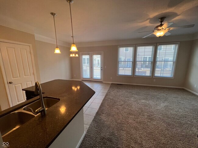 Building Photo - 2617 Manigault St