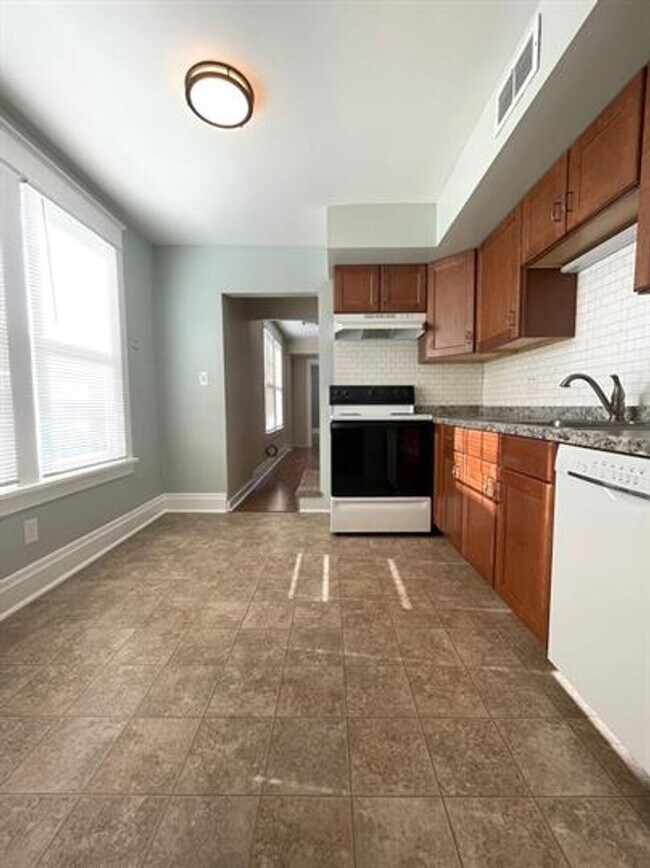 Building Photo - 39-47 Brown Street
