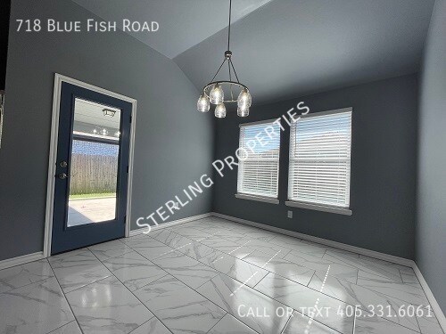 Building Photo - 718 Blue Fish Rd