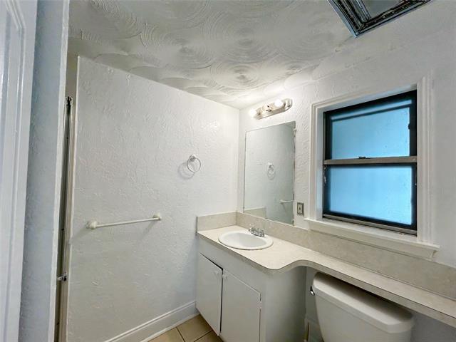 Building Photo - 4202 Windsor Dr