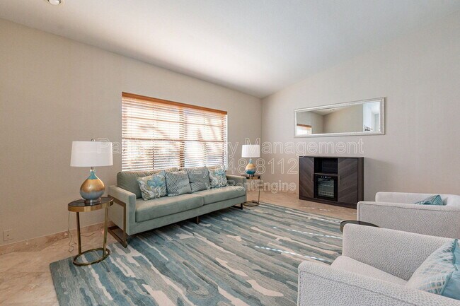 Building Photo - 9910 E Sutton Dr