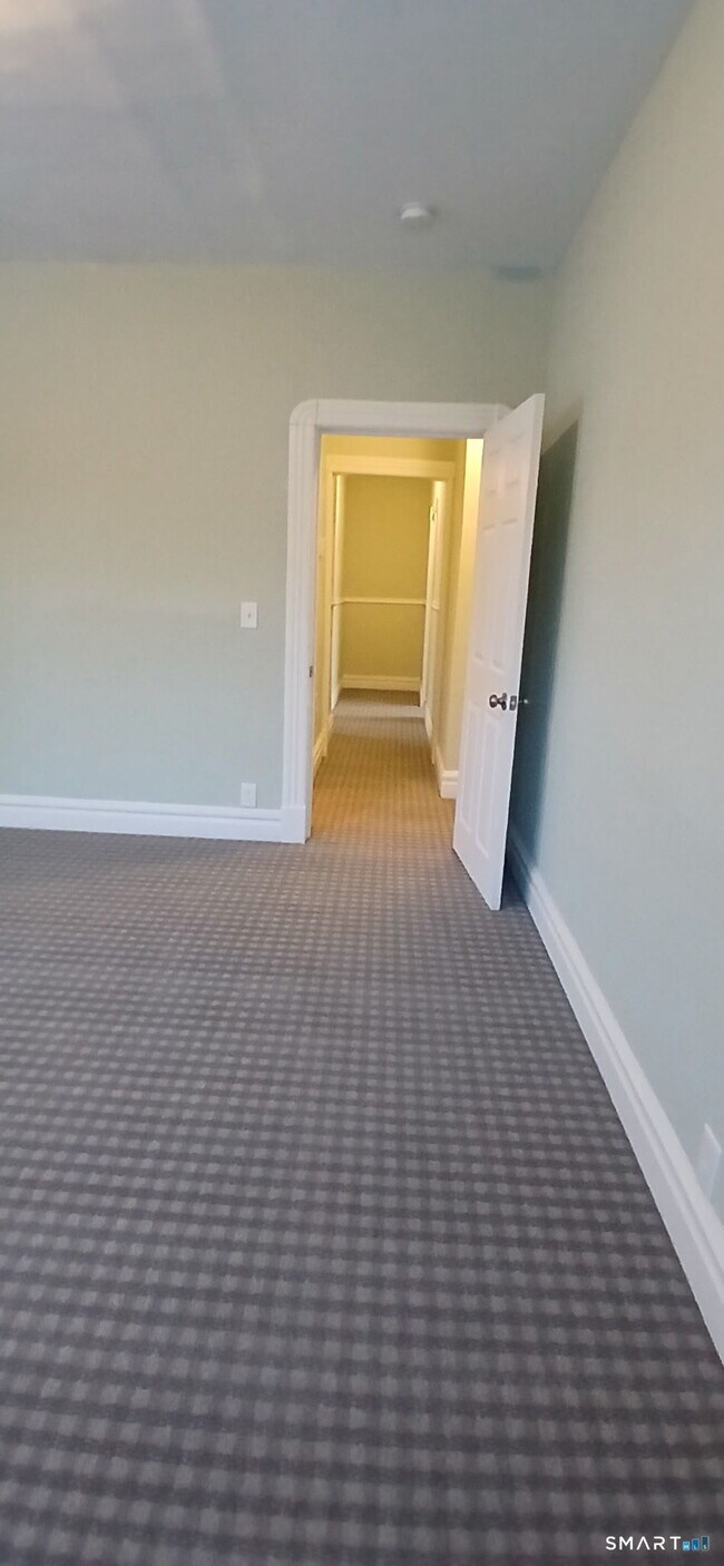 Building Photo - 23 Williams St